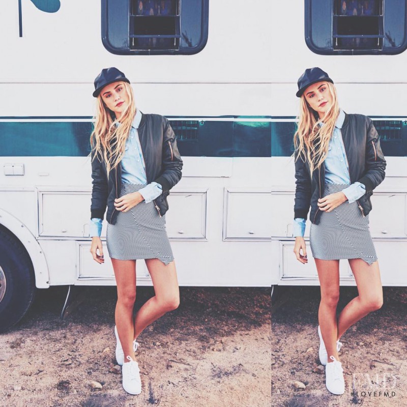 Scarlett Leithold featured in  the Ardï¿½ne lookbook for Spring/Summer 2016