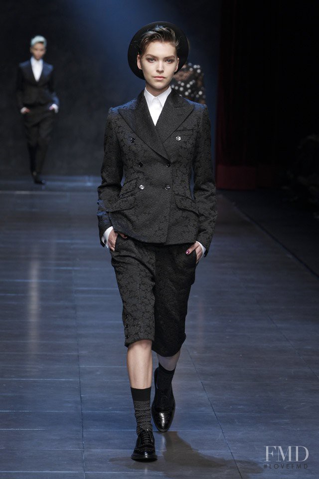 Arizona Muse featured in  the Dolce & Gabbana fashion show for Autumn/Winter 2011