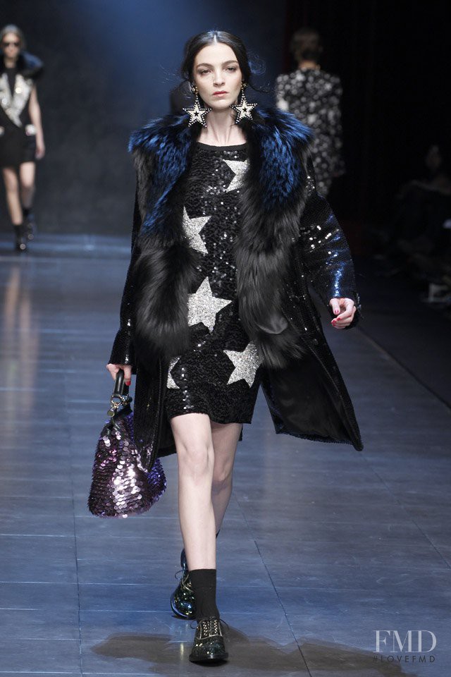 Mariacarla Boscono featured in  the Dolce & Gabbana fashion show for Autumn/Winter 2011