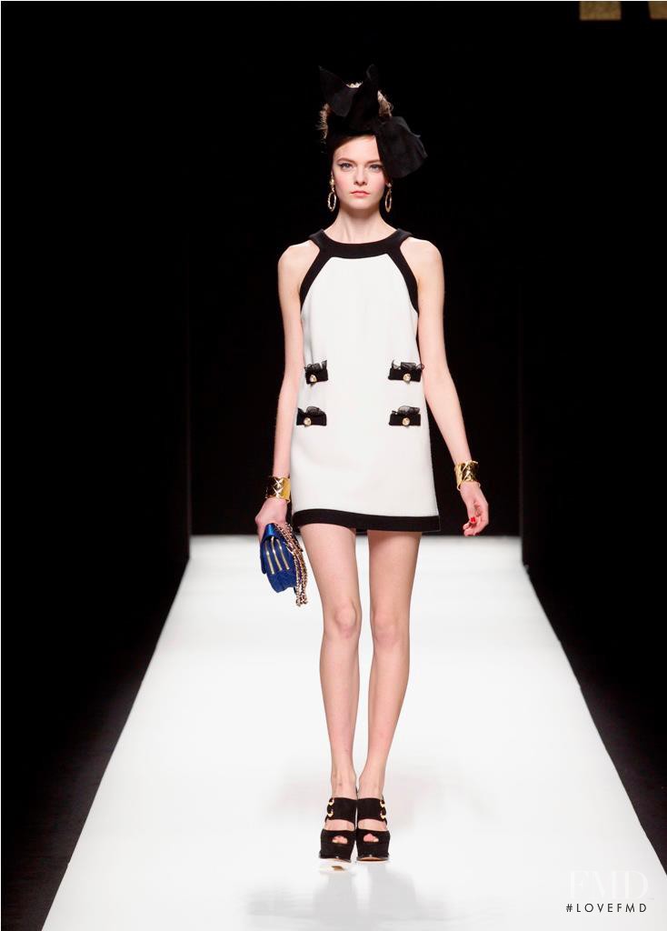 Nimuë Smit featured in  the Moschino fashion show for Autumn/Winter 2012