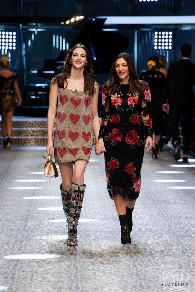 Vittoria Ceretti featured in  the Dolce & Gabbana fashion show for Autumn/Winter 2017