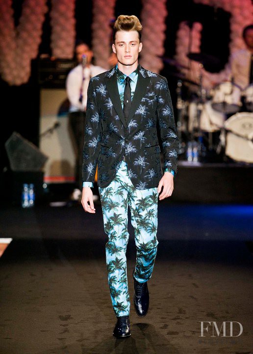 Moschino fashion show for Spring/Summer 2012