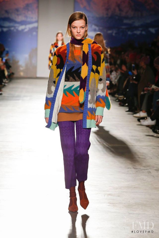 Roos Abels featured in  the Missoni fashion show for Autumn/Winter 2017