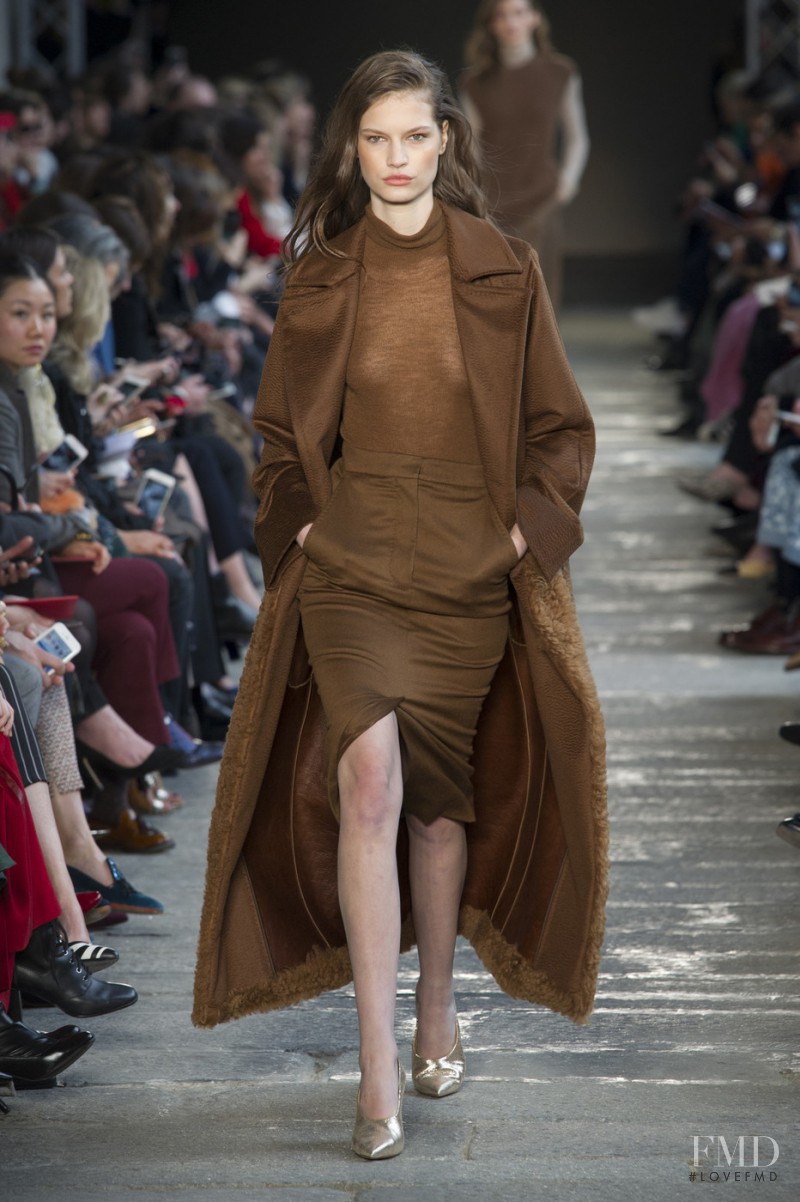 Faretta Radic featured in  the Max Mara fashion show for Autumn/Winter 2017