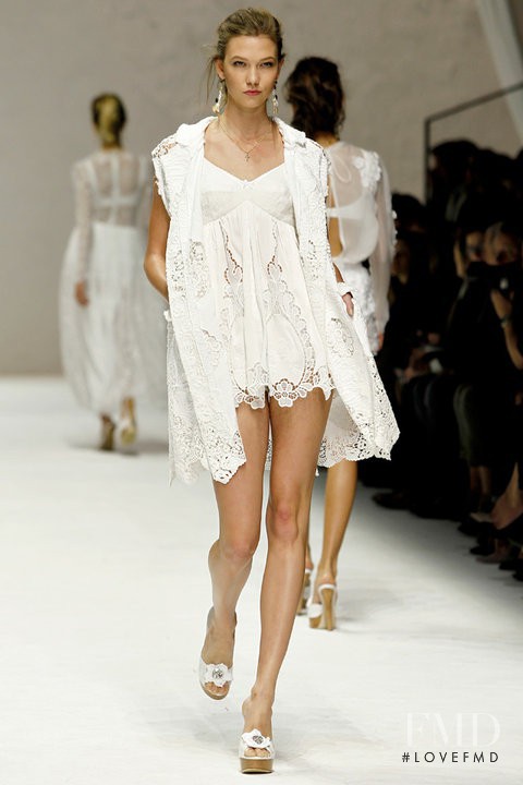 Karlie Kloss featured in  the Dolce & Gabbana fashion show for Spring/Summer 2011