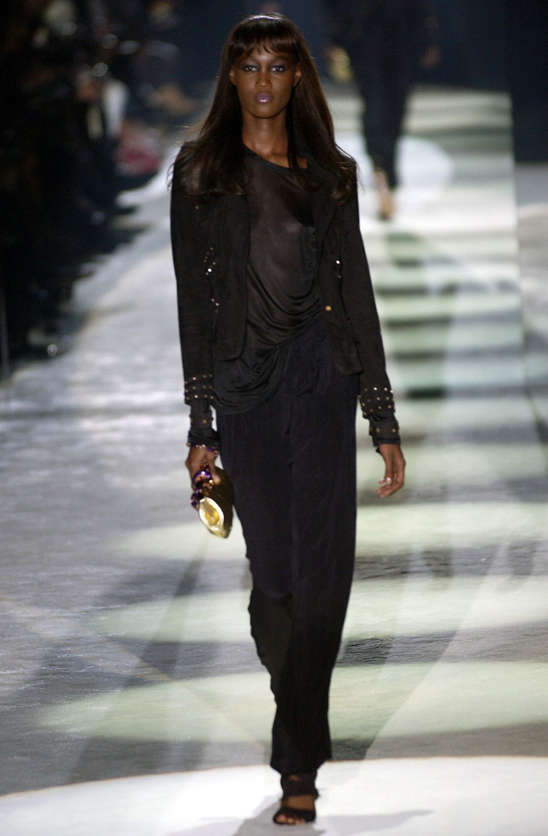 Gucci fashion show for Spring/Summer 2004