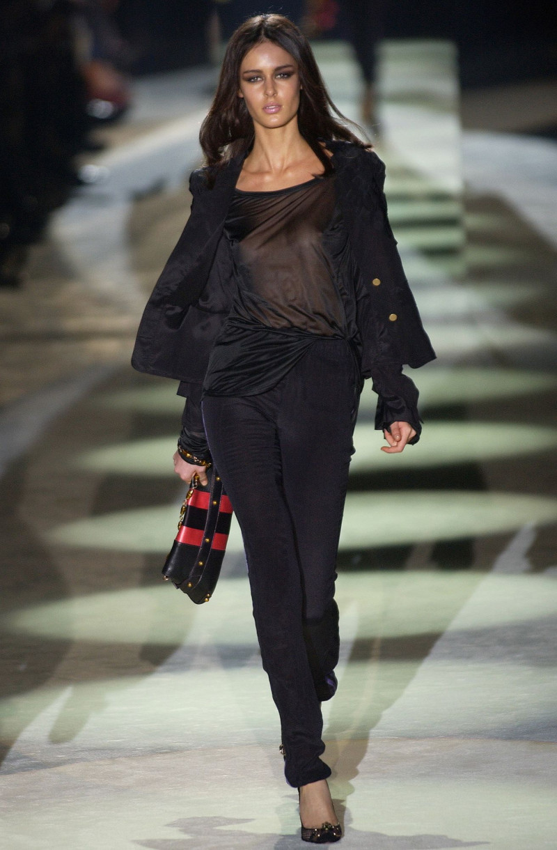 Gucci fashion show for Spring/Summer 2004
