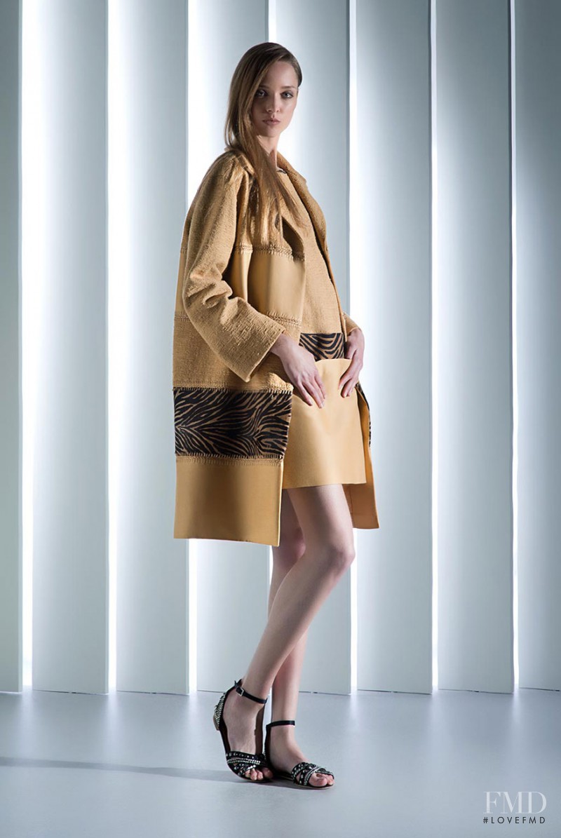 Tessa Bennenbroek featured in  the Alberta Ferretti fashion show for Resort 2014