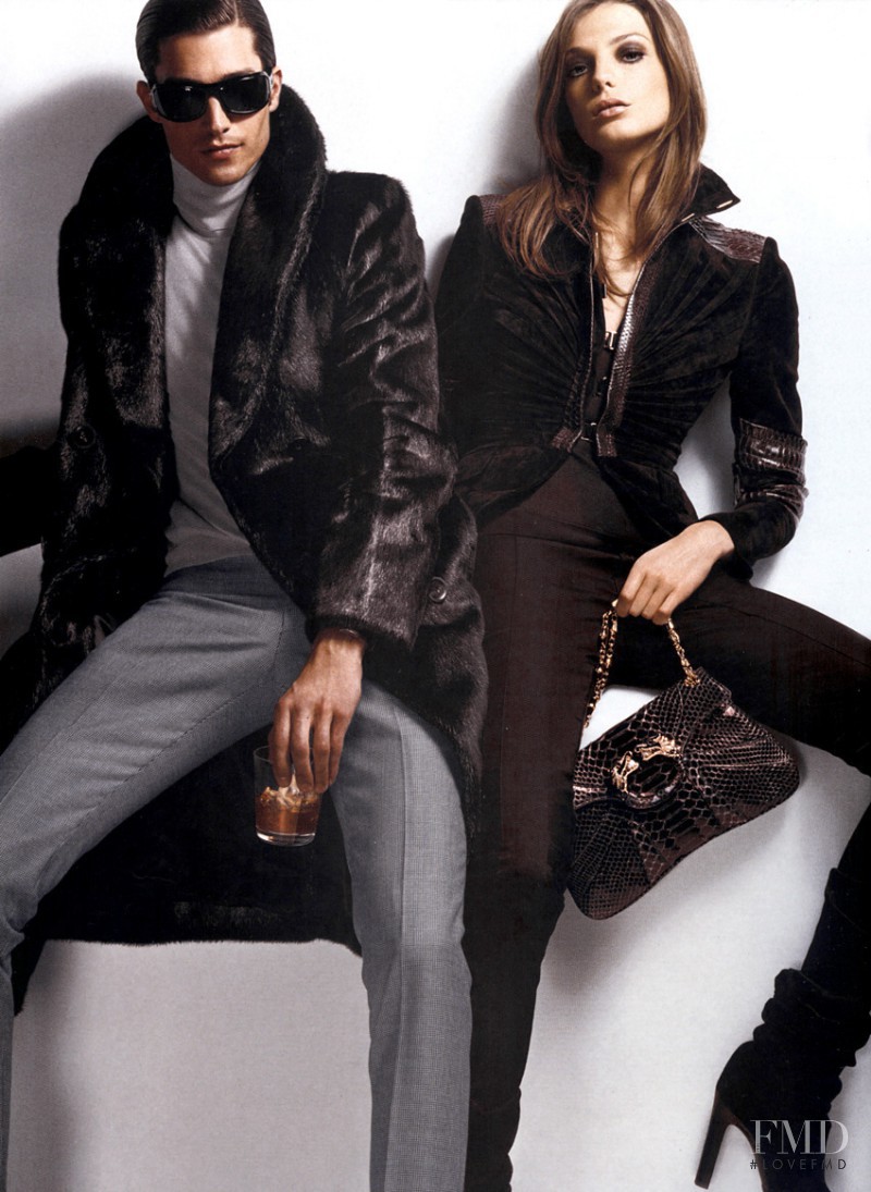 Daria Werbowy featured in  the Gucci advertisement for Autumn/Winter 2004