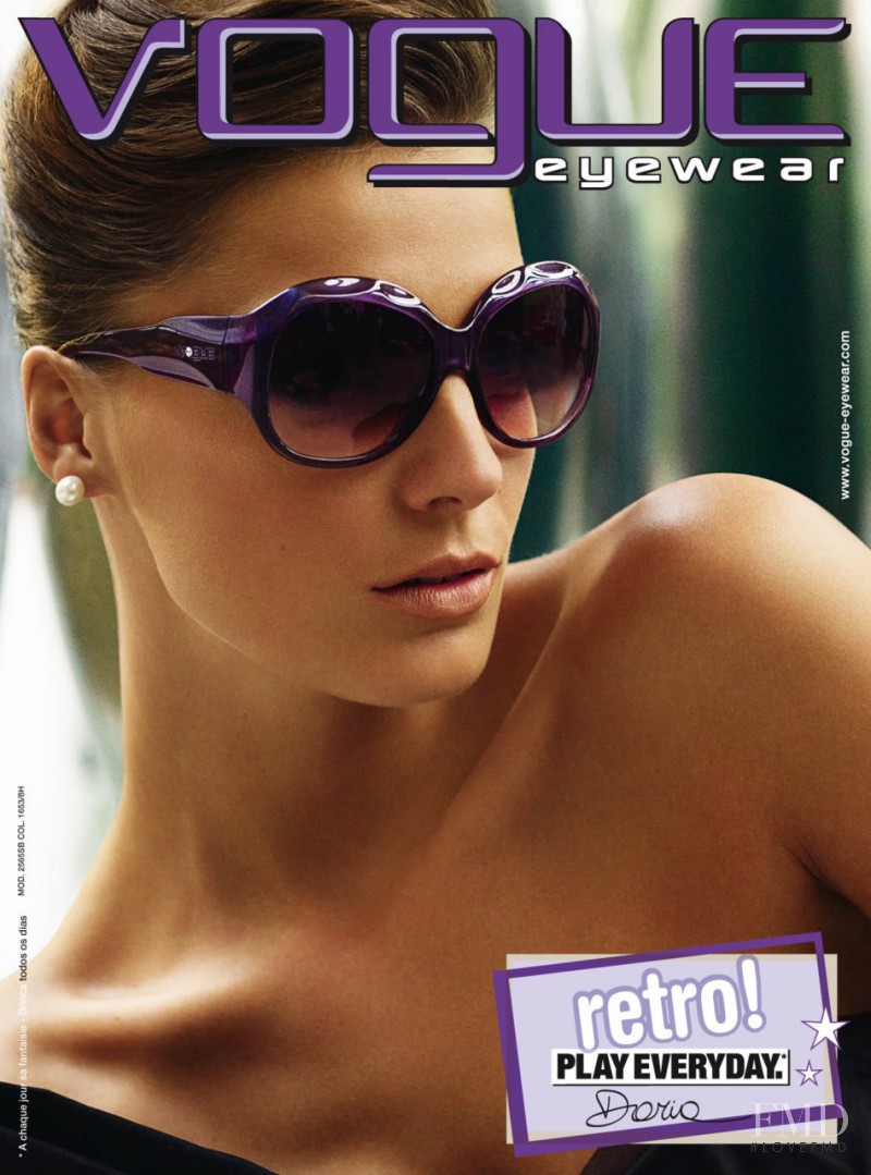 Daria Werbowy featured in  the Vogue Eyewear advertisement for Spring/Summer 2009