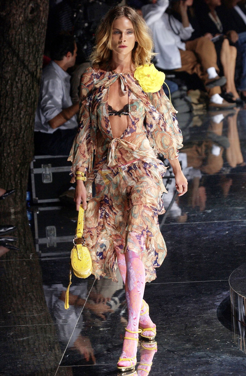 Dolce & Gabbana fashion show for Spring/Summer 2004