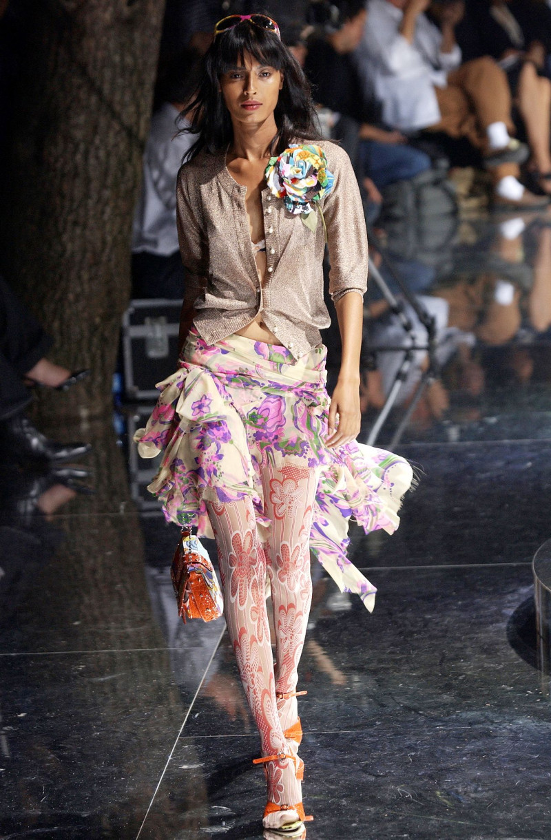 Dolce & Gabbana fashion show for Spring/Summer 2004