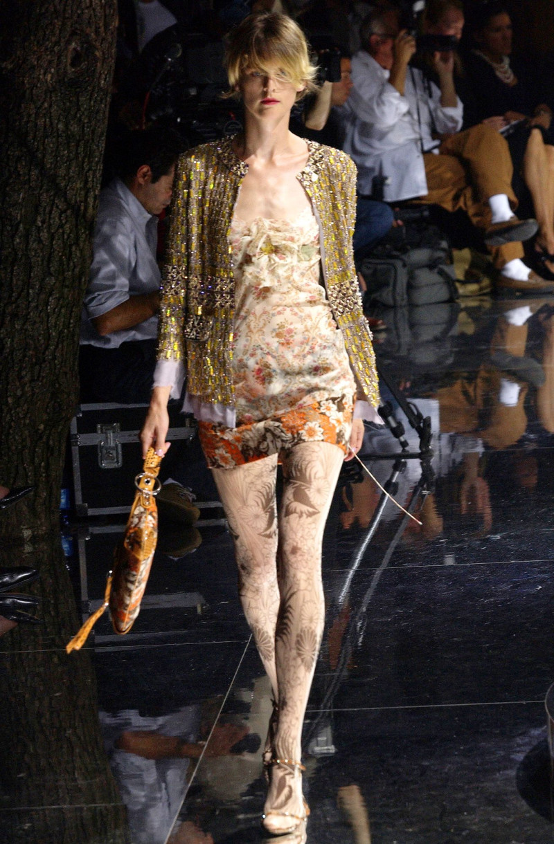 Dolce & Gabbana fashion show for Spring/Summer 2004