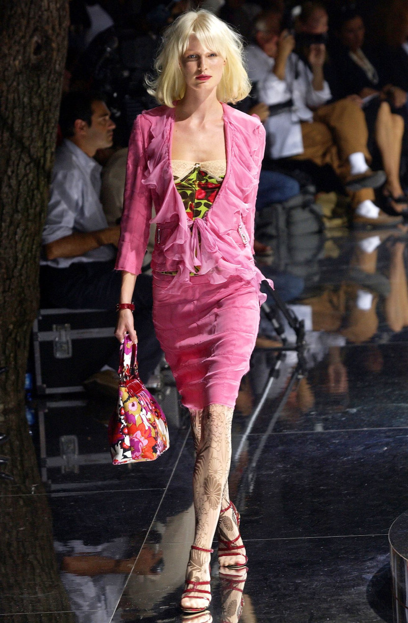 Dolce & Gabbana fashion show for Spring/Summer 2004