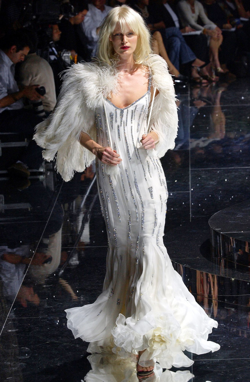 Dolce & Gabbana fashion show for Spring/Summer 2004