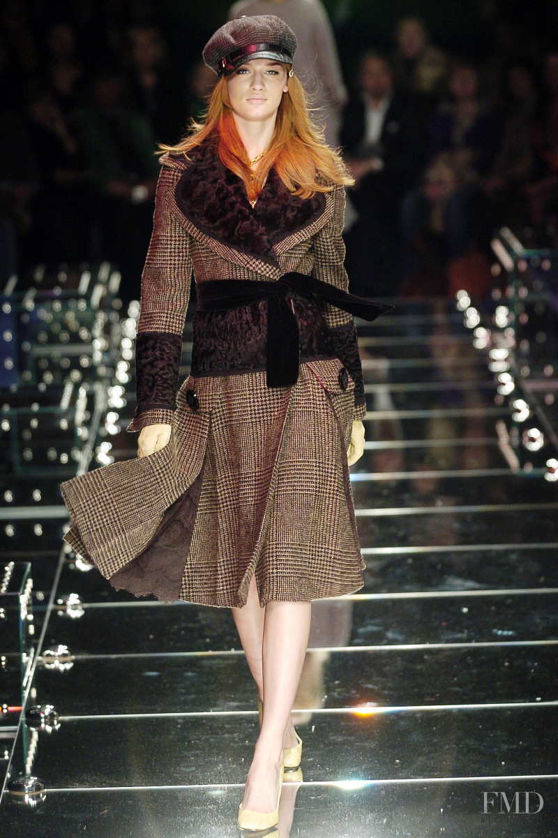 Linda Vojtova featured in  the Dolce & Gabbana fashion show for Autumn/Winter 2005