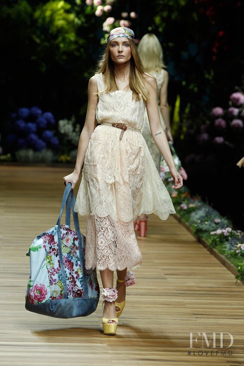 Snejana Onopka featured in  the D&G fashion show for Spring/Summer 2011
