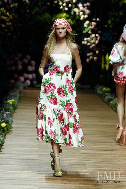 Toni Garrn featured in  the D&G fashion show for Spring/Summer 2011
