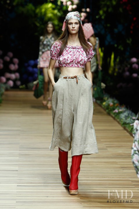 Kendra Spears featured in  the D&G fashion show for Spring/Summer 2011