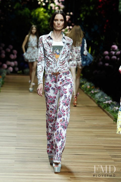 Iris Strubegger featured in  the D&G fashion show for Spring/Summer 2011