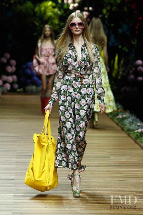 Kamila Filipcikova featured in  the D&G fashion show for Spring/Summer 2011