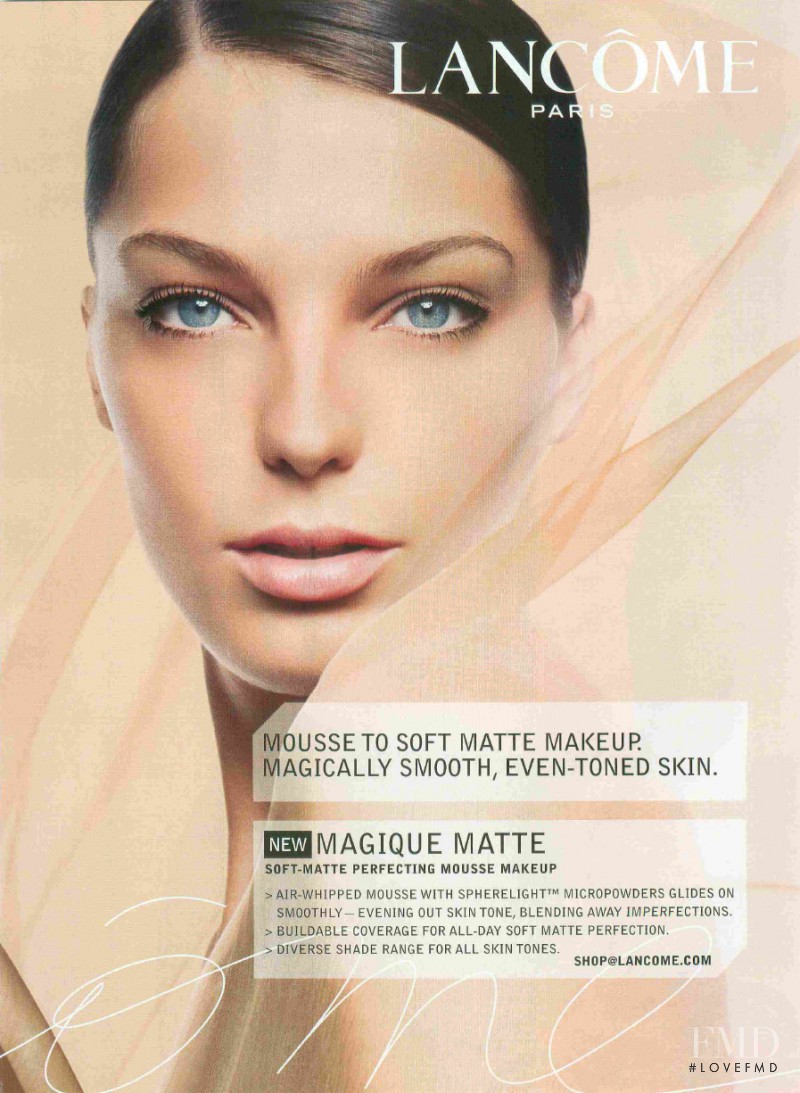 Daria Werbowy featured in  the Lancome Magiqe Matte mousse foundation advertisement for Spring/Summer 2006