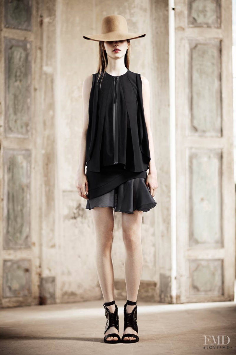 Philosophy di Lorenzo Serafini fashion show for Resort 2014