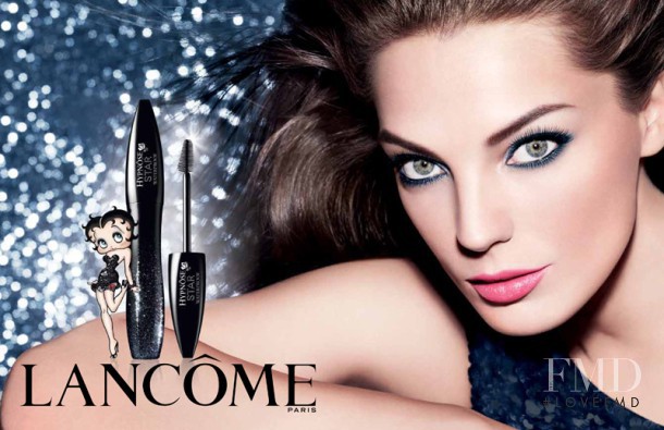 Daria Werbowy featured in  the Lancome Hypnose Star mascara advertisement for Fall 2012