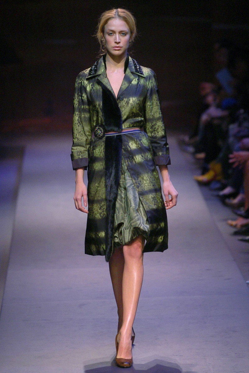 Prada fashion show for Autumn/Winter 2004