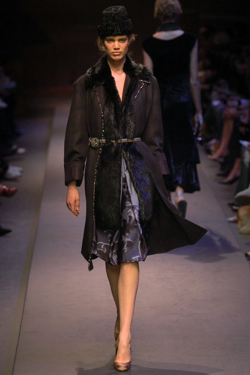 Prada fashion show for Autumn/Winter 2004