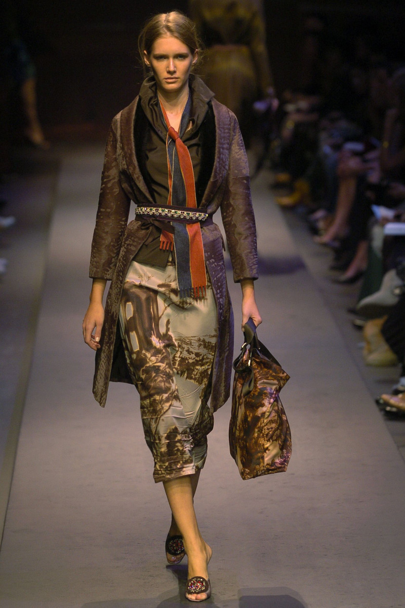 Prada fashion show for Autumn/Winter 2004
