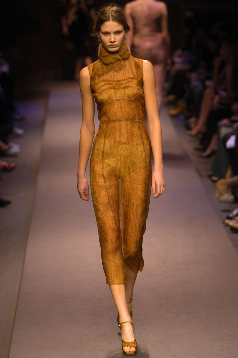 Prada fashion show for Autumn/Winter 2004