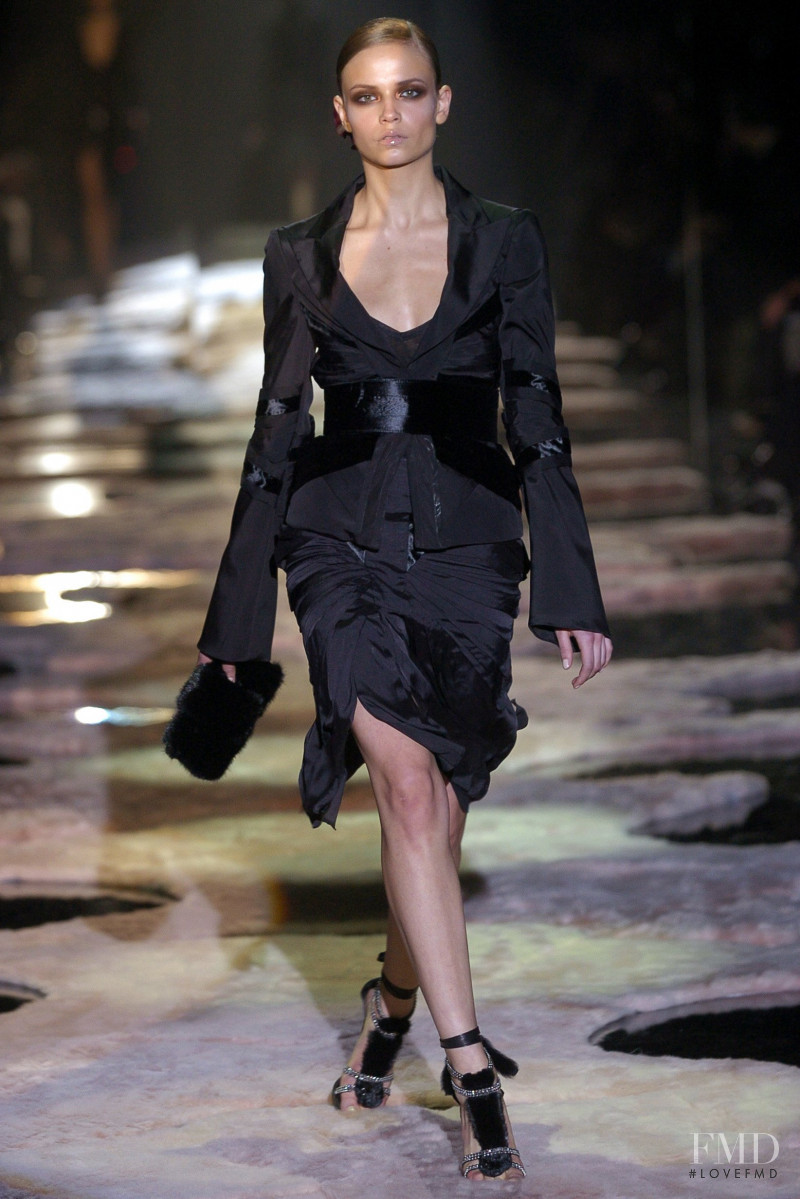 Natasha Poly featured in  the Gucci fashion show for Autumn/Winter 2004