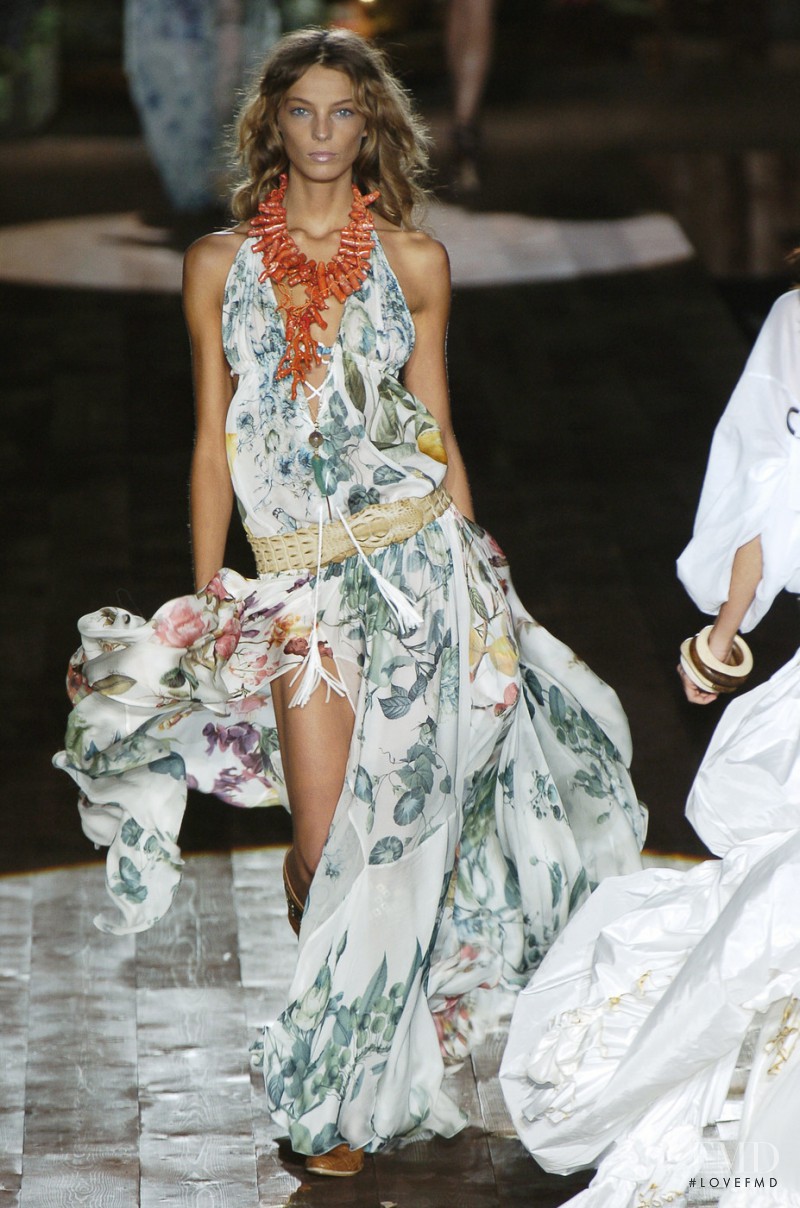 Carmen Kass featured in  the Roberto Cavalli fashion show for Spring/Summer 2005