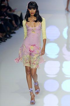 Valentino fashion show for Spring/Summer 2004