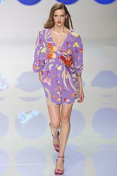 Valentino fashion show for Spring/Summer 2004