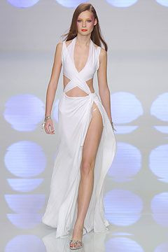 Valentino fashion show for Spring/Summer 2004