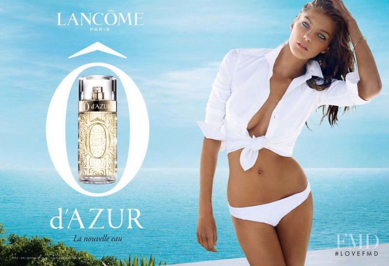 Daria Werbowy featured in  the Lancome O d\'Azur Fragrance advertisement for Summer 2010