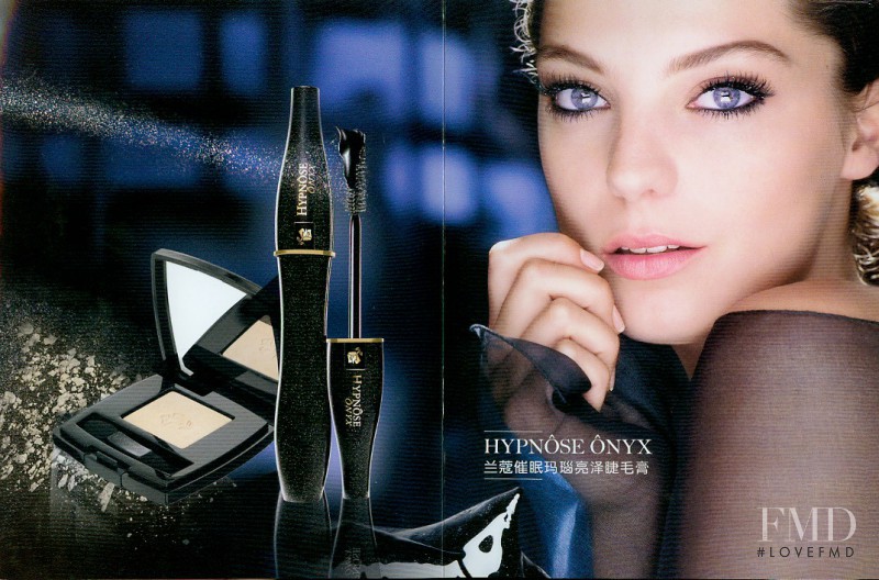 Daria Werbowy featured in  the Lancome Hypnose Onyx mascara advertisement for Fall 2008