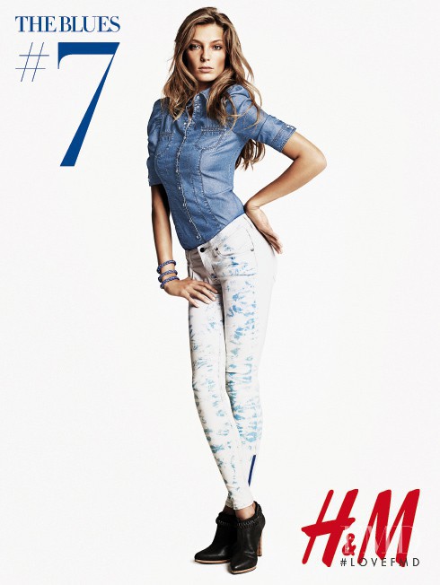 Daria Werbowy featured in  the H&M Denim advertisement for Spring/Summer 2010