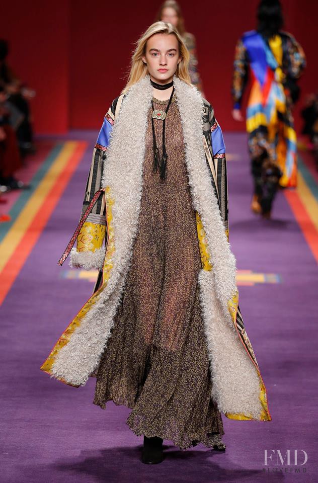 Maartje Verhoef featured in  the Etro fashion show for Autumn/Winter 2017