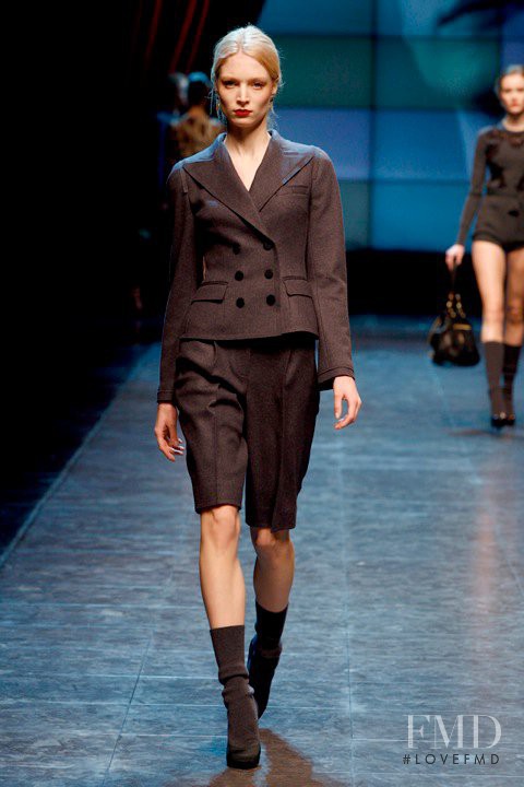 Melissa Tammerijn featured in  the Dolce & Gabbana fashion show for Autumn/Winter 2010