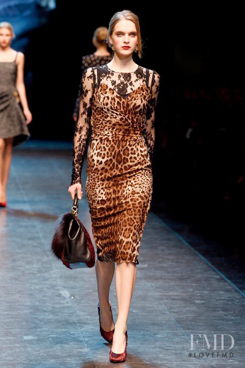 Mirte Maas featured in  the Dolce & Gabbana fashion show for Autumn/Winter 2010