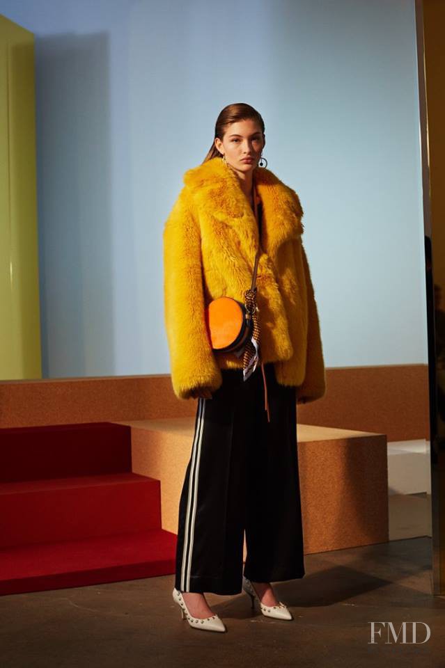 Grace Elizabeth featured in  the Diane Von Furstenberg fashion show for Autumn/Winter 2017