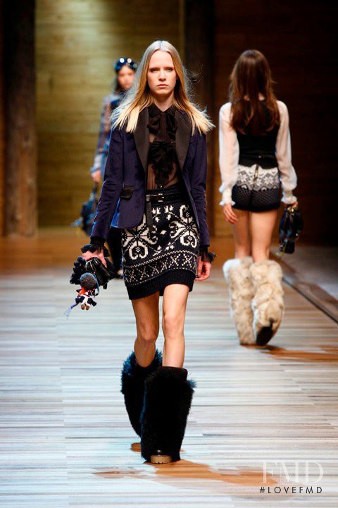Jenny Sinkaberg featured in  the D&G fashion show for Autumn/Winter 2010