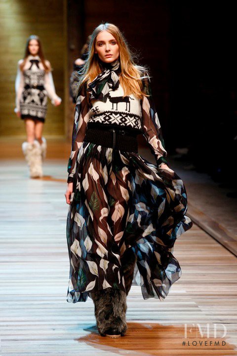 Snejana Onopka featured in  the D&G fashion show for Autumn/Winter 2010