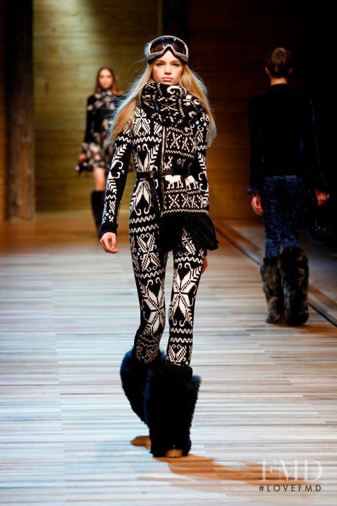 Diana Farkhullina featured in  the D&G fashion show for Autumn/Winter 2010