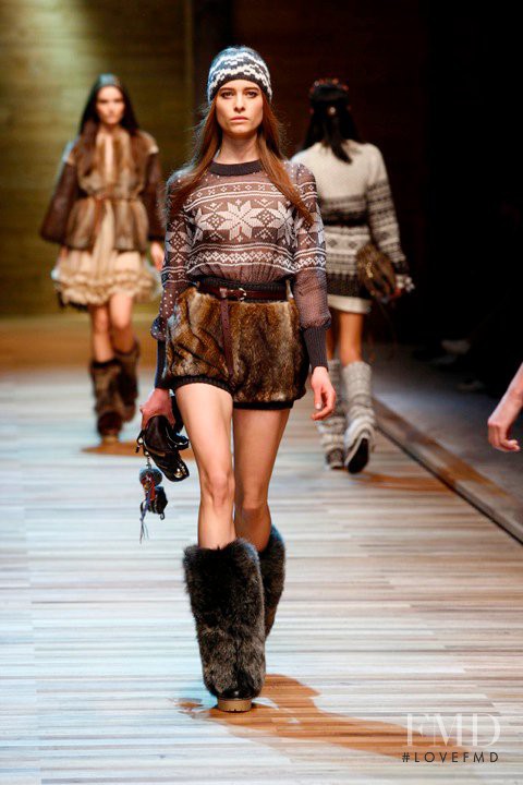 Vanessa Hegelmaier featured in  the D&G fashion show for Autumn/Winter 2010