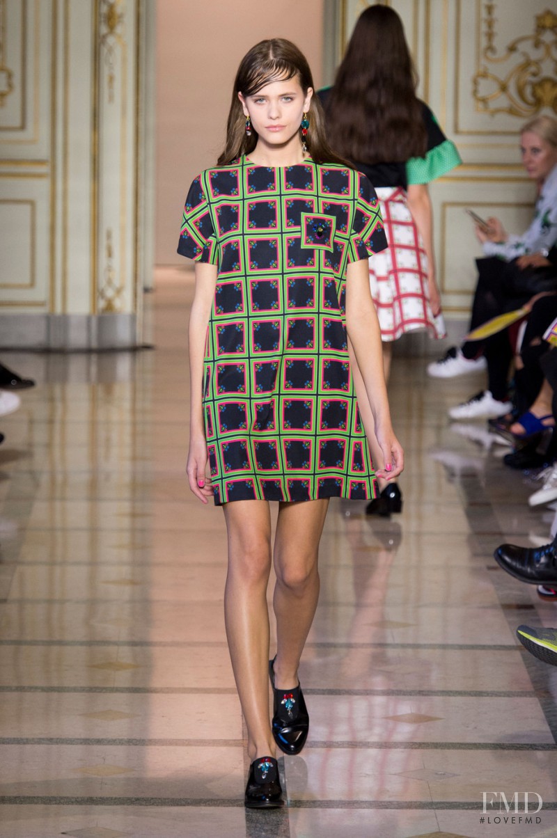 Darya Kostenich featured in  the San Andrès Milano fashion show for Spring/Summer 2016