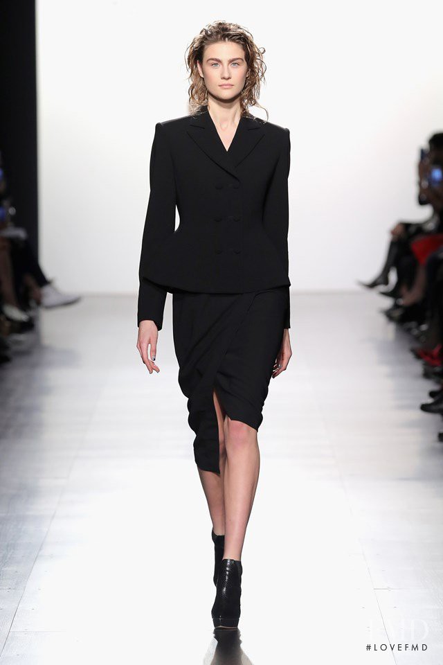 Taoray Wang fashion show for Autumn/Winter 2017